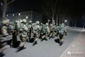 24小时连贯演练，特战队员直呼过瘾！图片