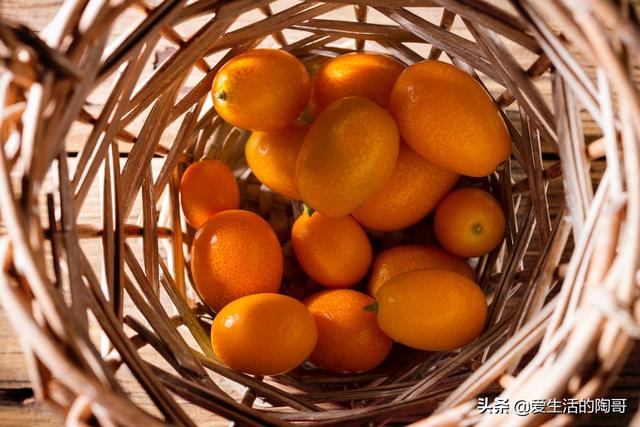 金桔和它天生一对，煮一煮，清甜润肺止咳，好喝又养生，老少皆宜