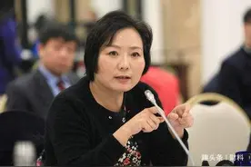 她曾是“传奇”女首富，离婚分前夫200亿，前夫转身买豪宅娶空姐图片
