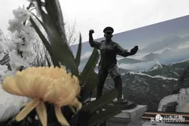 烈士回眸应笑慰，擎旗自有后来人，他们在传承烈士精神中践行初心使命图片