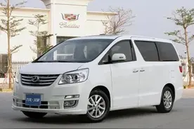 艾力绅遇强敌！2021款九龙艾菲F9，13.98万配头等舱图片