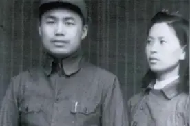 李云龙原型王近山将军：遭“婚变”连降三级，终身不见发妻韩岫岩图片