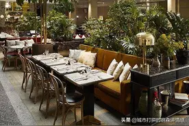 妻子去世3年了，如今老丈人身患重病，我不顾父母反对，送去了钱图片