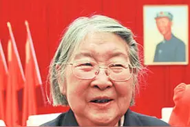 1949年，毛主席在北京见到了女儿：我家有个会说外国话的洋宝贝图片