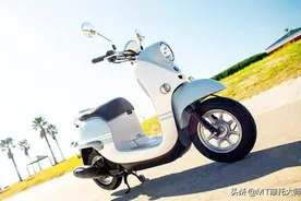 1万出头，雅马哈亮相新车：水冷电喷+CBS，发动机却来自本田图片