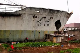 世界最大水泥船，重3000吨，为何仅航行了一次就被强制退役？图片