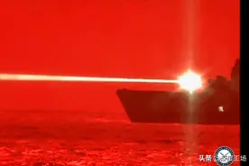 太平洋光速绿光急射，飞机凌空燃烧：美军激光炮碾压超音速导弹图片