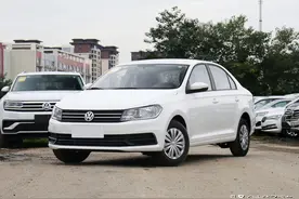 只卖5万多的合资车，“丐版”桑塔纳，1.5L发动机，皮实又耐造图片