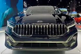 被称是韩版“玛莎”！全新起亚K7曝光，比亚洲龙漂亮，配V6引擎图片