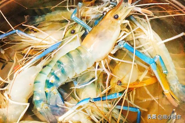 超市买虾时眼睛要擦亮！碰到4种虾，再便宜也别买，不新鲜浪费钱