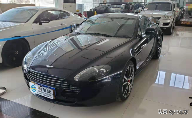 花70万买辆阿斯顿马丁Vantage，打开一看才开2万公里！网友：太值