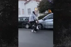 JR也会暴怒！史密斯街头暴揍男子视频流出，因该男子毁坏其车窗图片