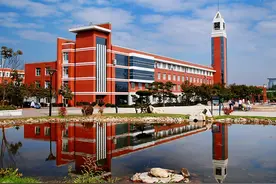 浙江文科642分，想报考211公费师范生，家长：我们连门都没找到图片