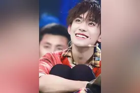 梨涡不等于酒窝！盘点娱乐圈梨涡男星，谁微笑迷人，谁油腻吓人？图片