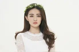 求张铭恩管管徐璐吧！非要穿“儿童裙”，腰细到令人羡慕图片