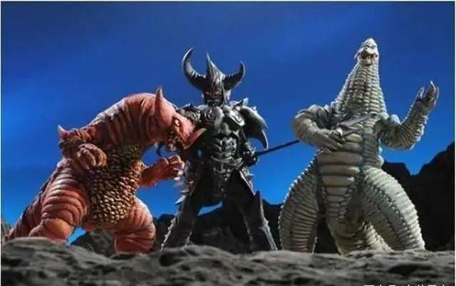 《奥特曼》十大怪兽，叶腐只排第五，宙达无敌