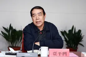 贾平凹：心上有个人，才能活下去图片