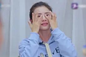 31岁浙江台花旦伊一聊家庭泪崩？曾办单人婚礼，多年感情成谜图片