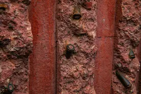 山东沂蒙的这座纪念馆很震撼，墙上嵌有194700颗子弹壳，令人敬畏图片