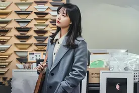 婚礼上，因新郎的5分钟真情告白，新娘摘下婚戒当场宣布退婚图片