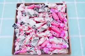 简单易做的牛轧糖，一次做三种口味，香味浓郁、甜而不腻图片