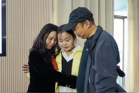 保姆因不能生育偷走雇主女儿防老，26年后DNA比对助认亲图片