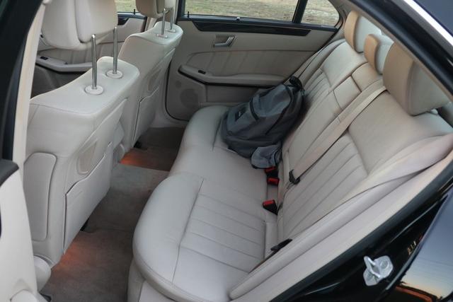 优雅经典又不失运动的W212 V8双涡轮奔驰E550用车分享