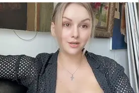 俄罗斯女留学生嫁中国，没要彩礼被骂“别抢我们男人”，霸气回怼图片