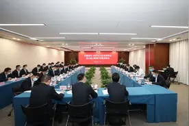 中建集团党组第四监督检查组赴中建八局开展贯彻落实习近平总书记重要讲话指示批示精神专项监督检查图片
