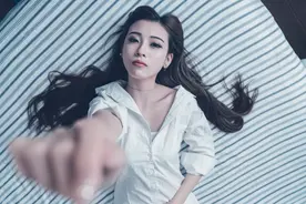 互联网怪象，为吸引眼球不断打擦边球，如何守住做人底线图片