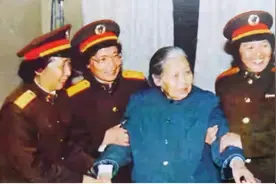 39年前，一湖北老妇到北京看病，多位开国将军前去探望，她是谁图片
