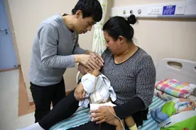 6岁男孩吃出“胃癌”，这3种常见的“早餐”，家长别再给娃吃了图片