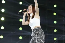 女星身高“宫心计”：170倪妮穿恨天高，鞠婧祎更是“踩高跷”图片