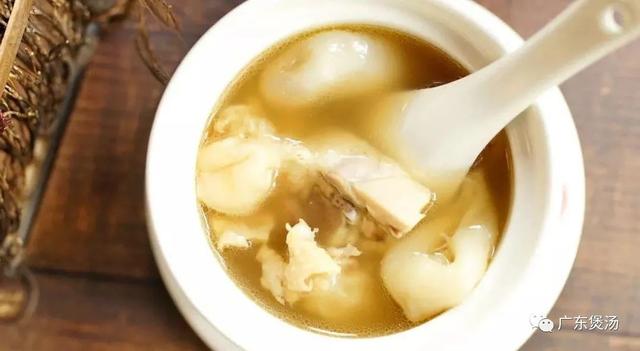 花胶黄芪当归鸡汤容易上火吗 花胶黄芪当归鸡汤功效