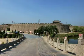 清代早期一位书法家，随口编了一段顺口溜，把广府古城奇景全包括图片