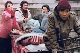 《渴望》：拜托！伪善的刘慧芳，请你离远点图片