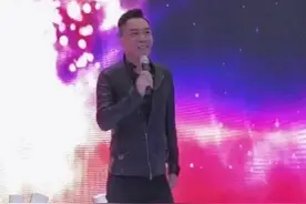 52岁屠洪刚近照曝光，历经三段婚姻前妻甘做高龄产妇图片
