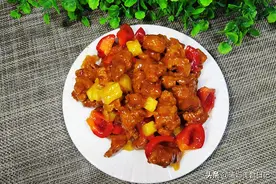 菠萝咕噜肉这样做，成本低用时短，关键味道正宗，分享我的拿手菜图片