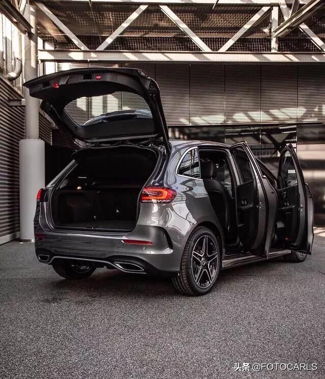 实拍 | 全新奔驰B级B200,AMG套件加身,内饰都没得说