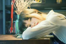 故事：明明是总裁订婚日，可他却出现在我家门口，挽回我这个前任图片
