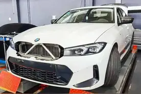 全新宝马3系曝光！前脸全新升级，内饰新增双联大屏，动力不变图片