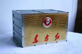 中国空间站飞过太阳的0.3秒被他拍到了！网友惊呼：神奇又可爱图片