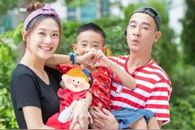 应采儿果然是辣妈！穿连体短裤秀身材，真看不出生过孩子的痕迹图片