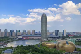 国家发布“限高令”！郑州多个建筑项目超过250米？工作人员：不属实图片