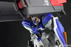 火力全开，HG比例核弹装备温达姆图片