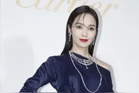 四美同台！侯佩岑选错礼服显胯宽，曾之乔打扮惊艳，杨谨华最年轻图片