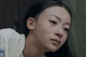 璎珞被袁春望折磨时，叛徒小全子的眼神谁注意了？差点一尸两命图片