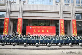 中部战区总医院专家团队正式进驻汉口院区图片