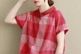 比纯棉T恤还实穿的“娃娃领衬衫”，上身干净利落，洋气又养眼图片