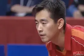 邱贻可世乒赛黑马之路终结，两局被孔令辉打11比1，无缘四强图片